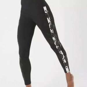 Athleta Limited Edition Elation Rose